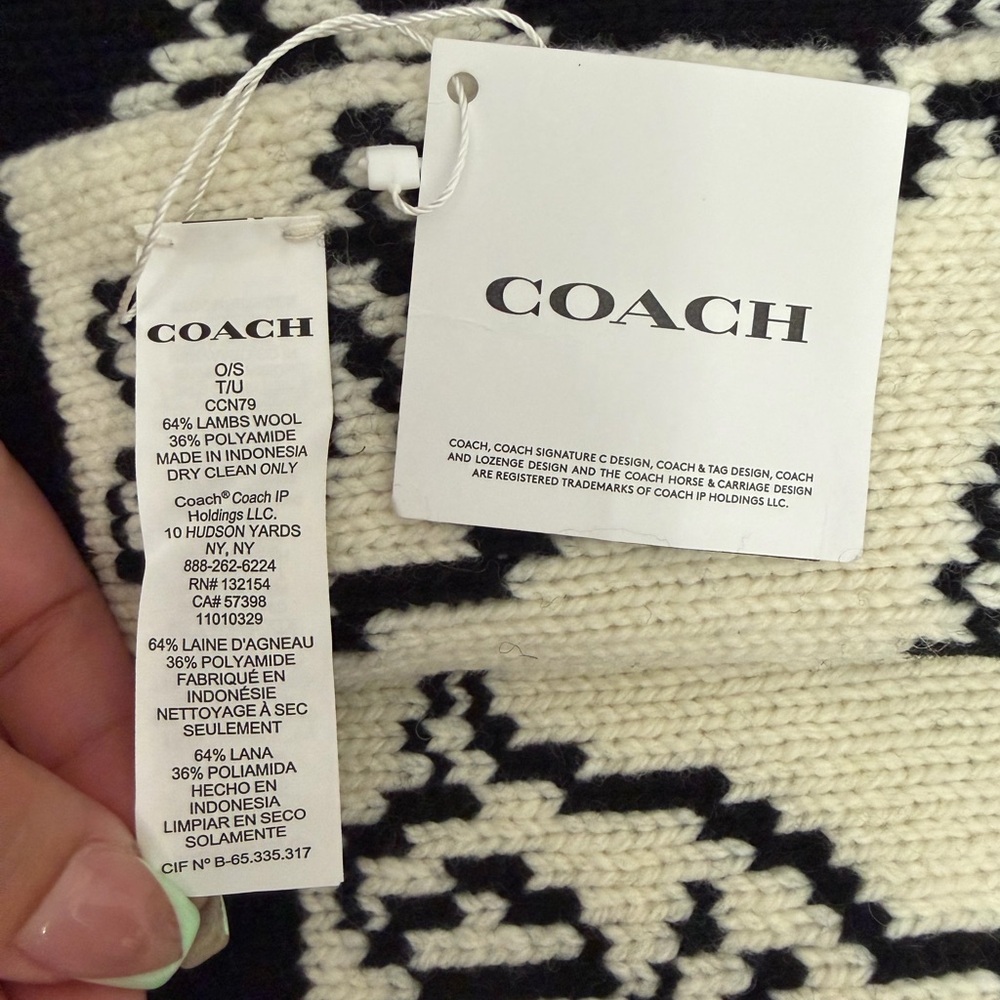 Coach REXY 🦖 Black and White Patterned Scarf NWT - Picture 3 of 3